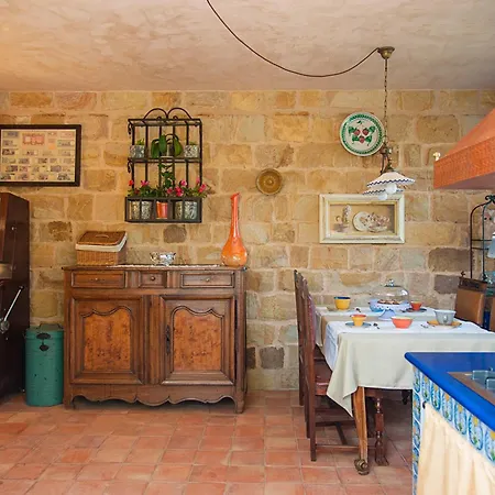 Villarose Pensión Castelbuono (Sicily)