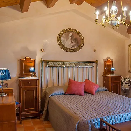 Villarose Pensión 3*