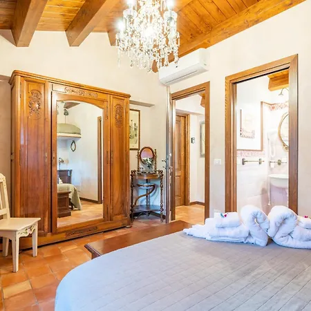 Villarose Pensión 3*