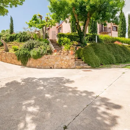 Pensión Villarose 3*
