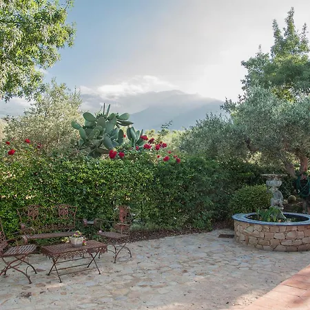 Villarose Gasthuis Castelbuono (Sicily)